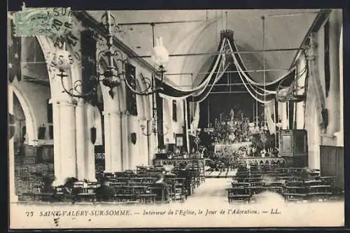 AK Saint-Valery-sur-Somme, Intérieur de l`église, le jour de l`Adoration