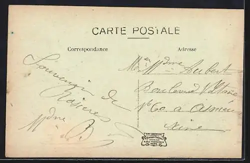 AK Rosières, Rue du Montier avec bâtiments endommagés et passant