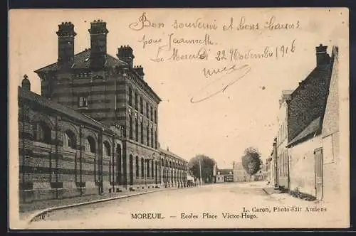 AK Moreuil, Écoles Place Victor-Hugo