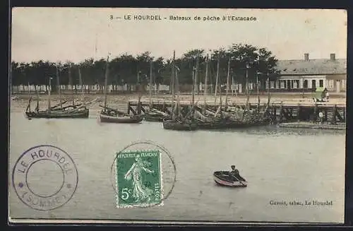 AK Le Hourdel, Bateaux de pêche à l`Estacade
