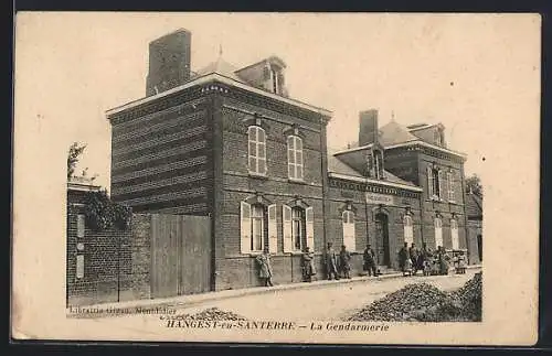AK Hangest-en-Santerre, La Gendarmerie