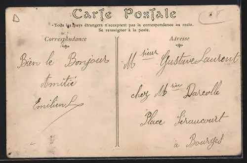 AK Graville-Sainte-Honorine, Vue de la Route Nationale avec charrettes et passants