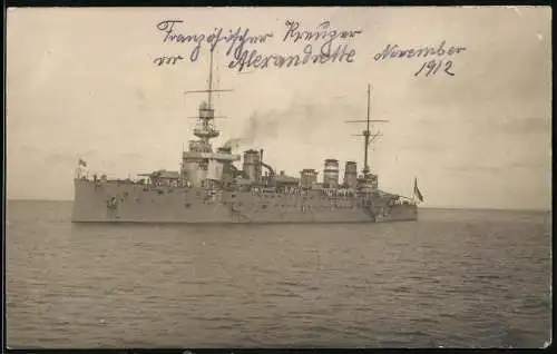 Fotografie unbekannter Fotograf und Ort, französischer Panzerkreuzer Leon Gambetta vor Alexandrette, 1912