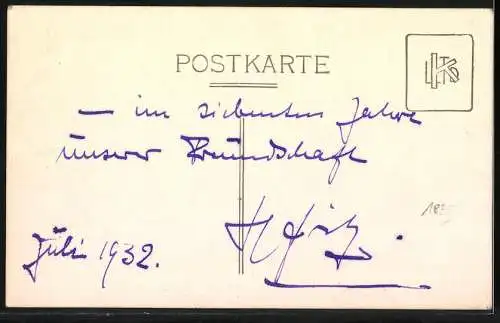 Fotografie unbekannter Fotograf und Ort, Kameramann H. Fritz mit seiner Kamera, 1932