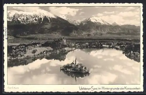 AK Veldes, Veldeser See mit Ort, Insel und Karawanken aus der Vogelschau