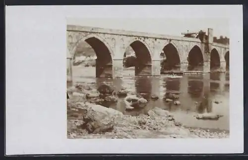 Foto-AK Visegrad, Blick zur Brücke