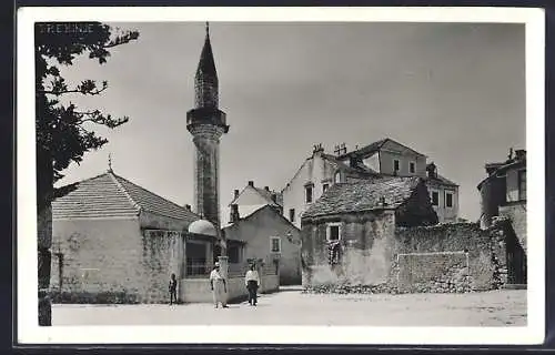 AK Trebinje, Strassenpartie mit Turm
