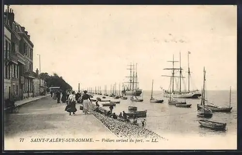 AK Saint-Valery-sur-Somme, Voiliers sortant du port