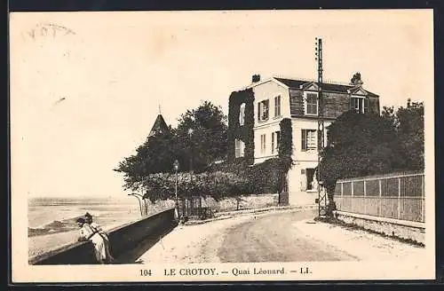 AK Le Crotoy, Quai Léonard et vue sur la mer