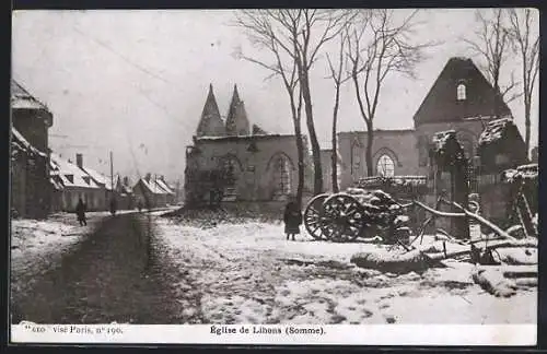AK Lihons, Église de Lihons (Somme) sous la neige avec un canon devant