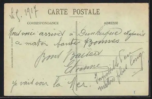 AK Montdidier, Rue de Breteuil avec vue sur l`église et les maisons adjacentes