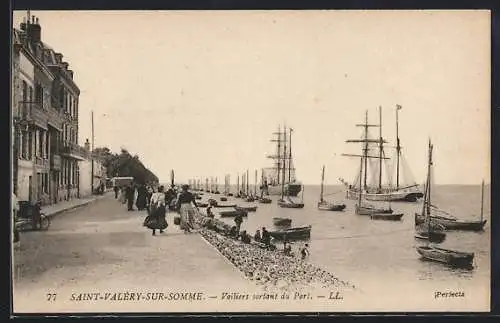 AK Saint-Valéry-sur-Somme, Voiliers sortant du port