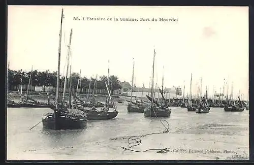 AK Hourdel, L`Estuaire de la Somme avec des bateaux au port