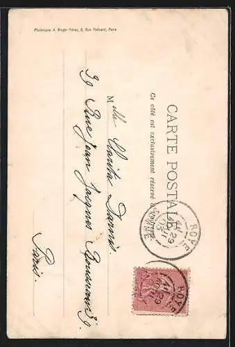 AK Roye, Rue St-Gilles avec passants et bâtiments anciens