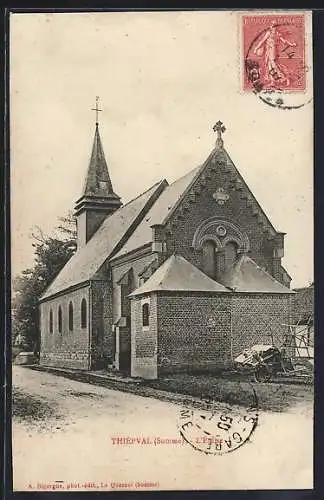 AK Thiepval, L`église en vue extérieure