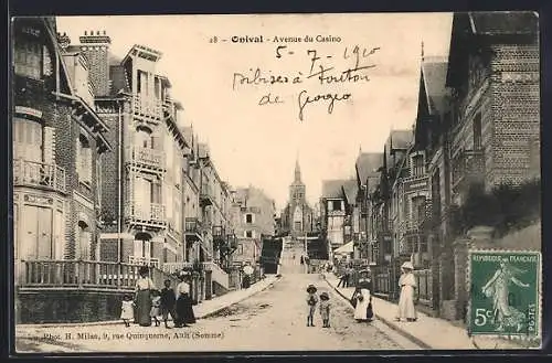 AK Onival, Avenue du Casino avec passants et architecture urbaine