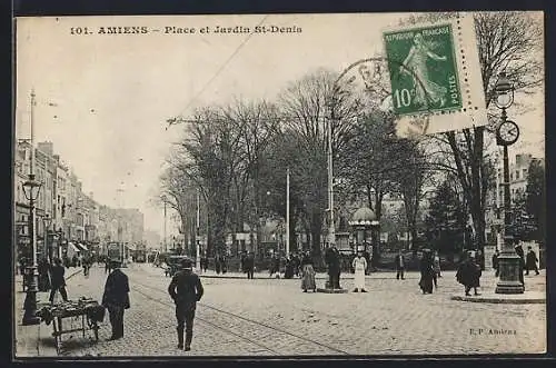 AK Amiens, Place et Jardin St-Denis animés avec passants et kiosque