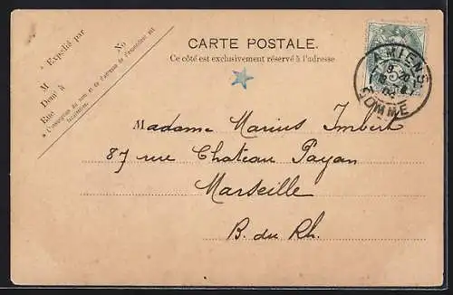 AK Amiens, Rue de Noyon animée avec passants et charrette