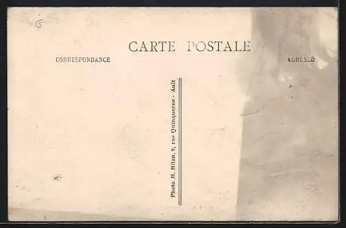 AK St-Jean-de-St-Firmin-d`Amiens, La Cuisine de la colonie avec personnel en tablier