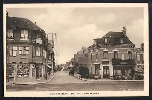 AK Fort-Mahon, Rue de l`ancienne poste avec commerces et brasserie