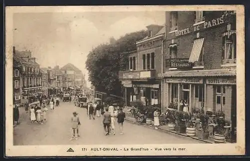 AK Ault-Onival, La Grand`rue, Vue vers la mer