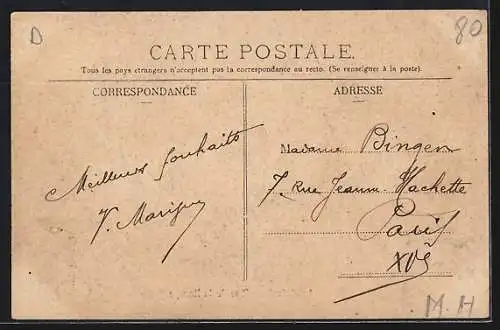 AK Ault-Onival, Rue de la Rampe avec habitants au premier plan