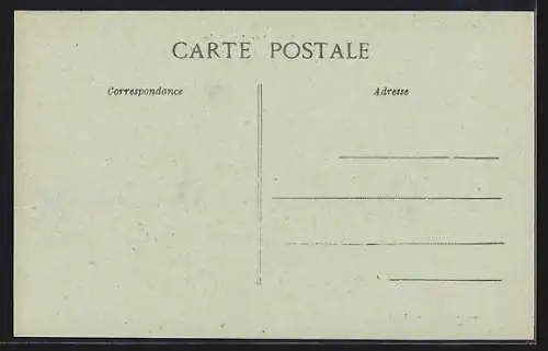 AK Orcival, Vue générale du village et des collines environnantes