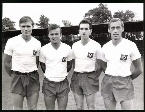 Fotografie Fussball-Spieler des Hamburger SV, Nogly, Zaezyk, Hof und Beyer