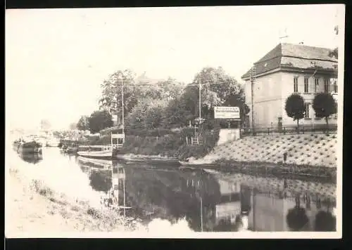 Fotografie unbekannter Fotograf, Ansicht Oranienburg, alte Schleuse mit Restaurant: Havelschlösschen