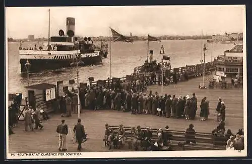 AK Southsea, PS Southsea at Clarence Pier