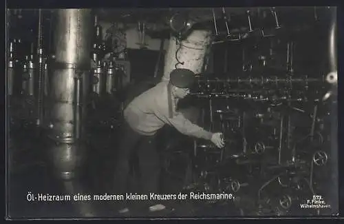 AK Öl-Heizraum eines modernen kleinen Kreuzers der Reichsmarine