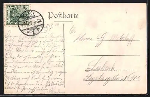 AK Kriegsschiff SMS Hamburg mit Volldampf vor der Küste