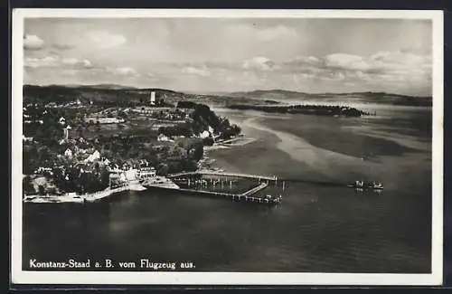 AK Konstanz-Staad a. B., Ortsansicht vom Flugzeug aus