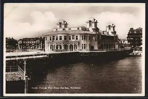 AK Southsea, South Parade Pier from the Sea