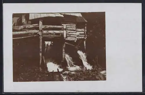 AK Jaice, Wasserfall unter einer Mühle