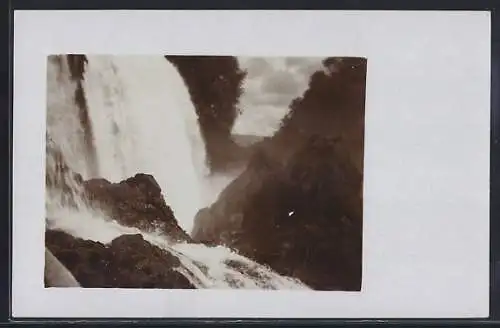 Foto-AK Jaice, Blick auf einen Wasserfall, 1910