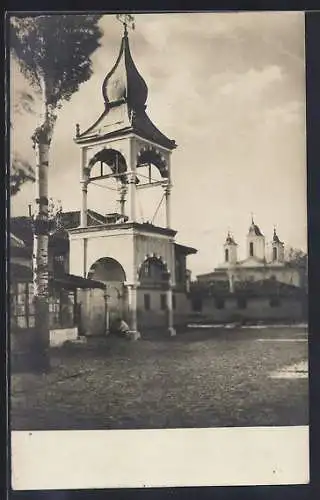 AK Prilep, Glockenturm mit Strassenpartie