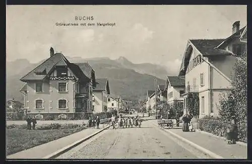 AK Buchs /Rheintal, Grünaustrasse mit dem Margelkopf und spielenden Kindern