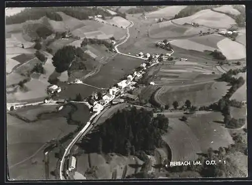 AK Pierbach i. M., Teilansicht mit Strassenpartie