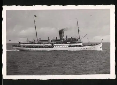 Fotografie Schiff, Salon-Schnell-Dampfer Frigga auf hoher See 1939