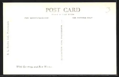 AK Passagierschiff RMS Queen Elizabeth der Cunard White Star Line nahe der Küste