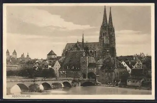 AK Regensburg, Stadtpanorama mit Brücke u. Dom