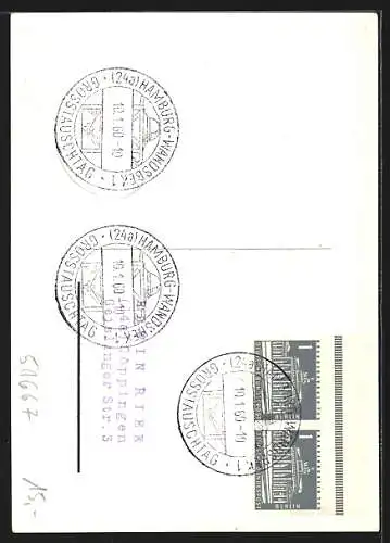 AK Köln, Bundesgartenschau 1957, Weisser Zwerg in Clown-Mütze mit Blumen