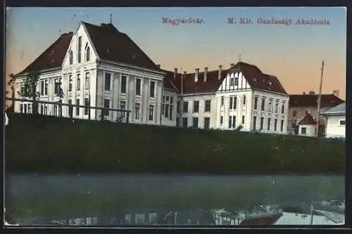 AK Magyaróvár, M. Kir. Gazdasagi Akademia