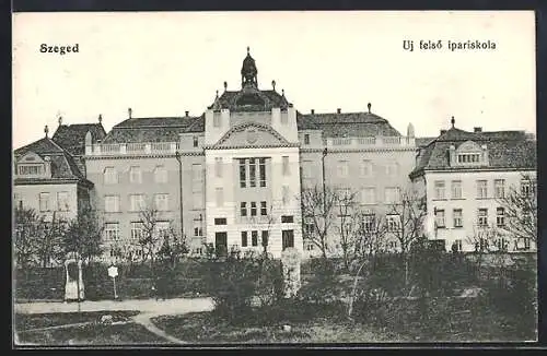 AK Szeged, Uj felsö ipariskola