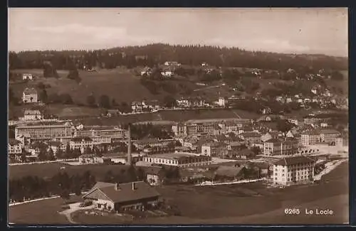 AK Le Locle, Panorama mit Strassenpartie