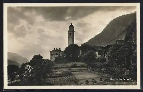 AK Soglio im Bergell, Ortsansicht mit Kirche