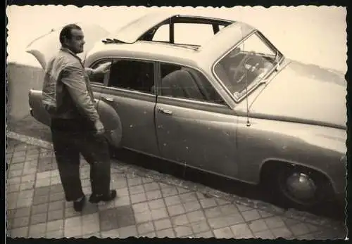 Fotografie Auto Wartburg 311, Limousine mit Faltdach