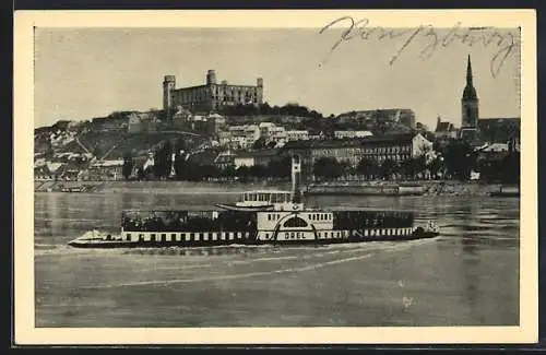 AK Bratislava, Salondampfer Orel vor dem Schlossberg