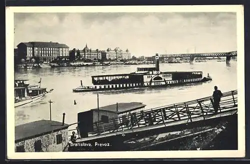 AK Bratislava, Überfahrt des Salondampfers Drel